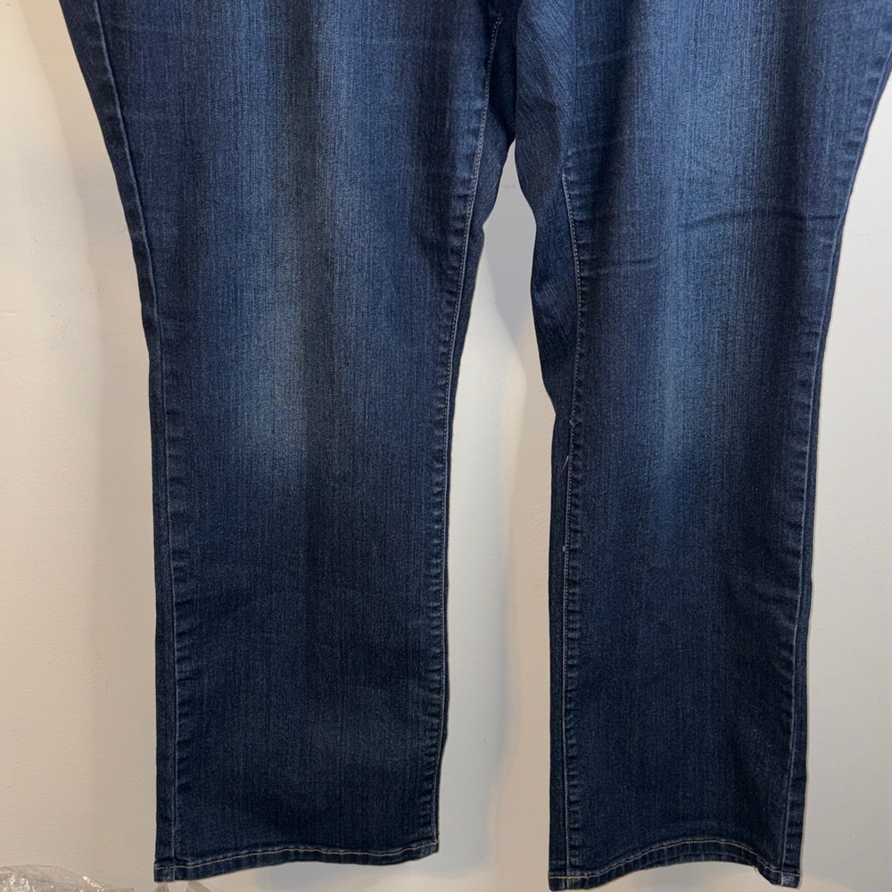 Sonoma Dark Blue Curvy Bootcut Jeans Women’s Plus Size 24W EUC #100 - Picture 4 of 13